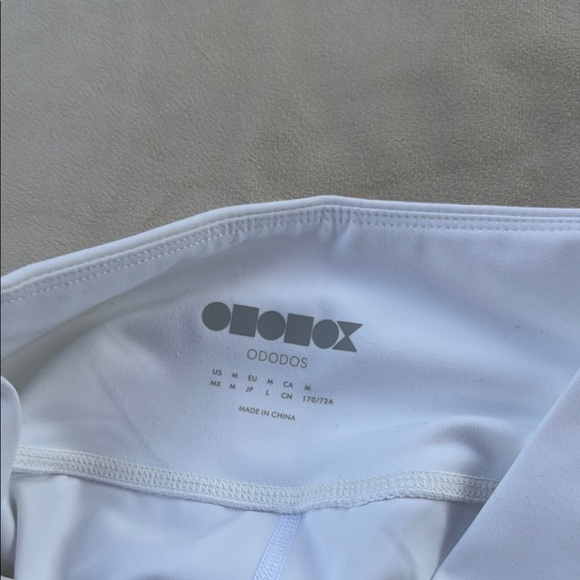 Ododos. White Textured High-Waisted Leggings - Picture 7 of 9